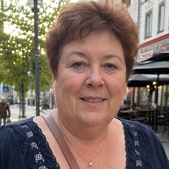 Andrea, 58